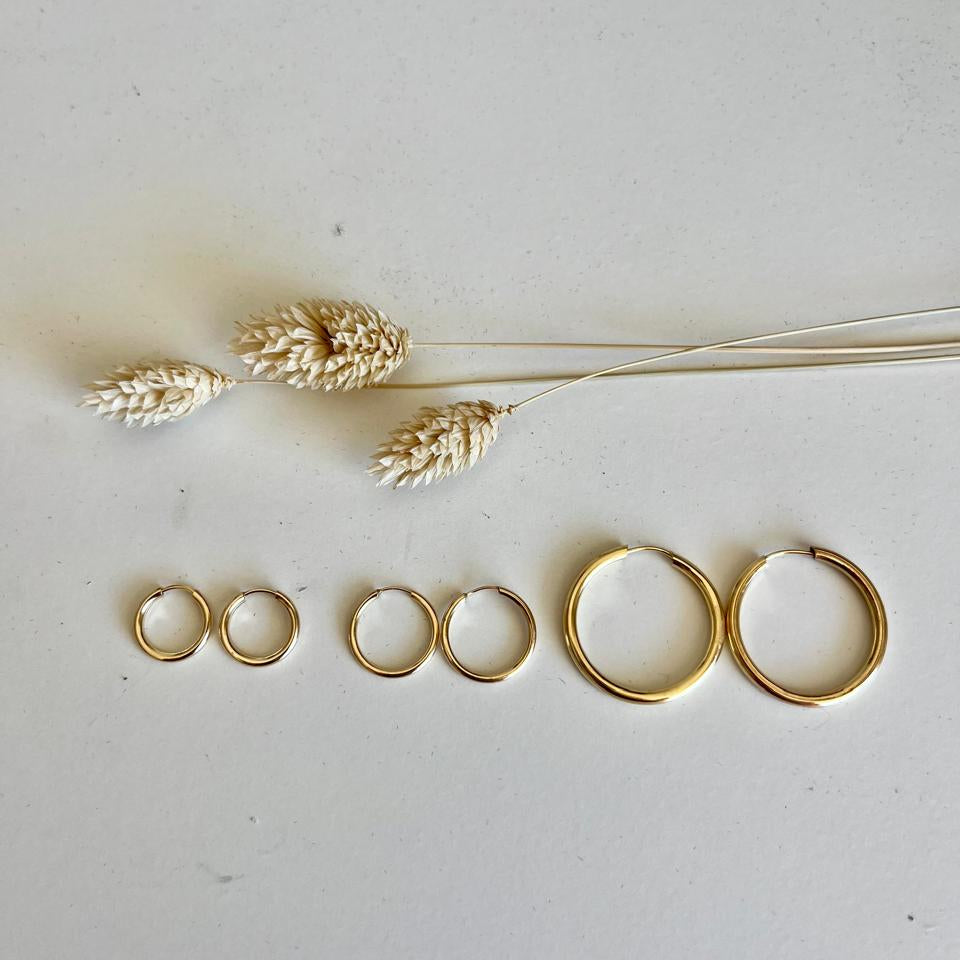 Argolla 17mm bañada en oro 18 quilates