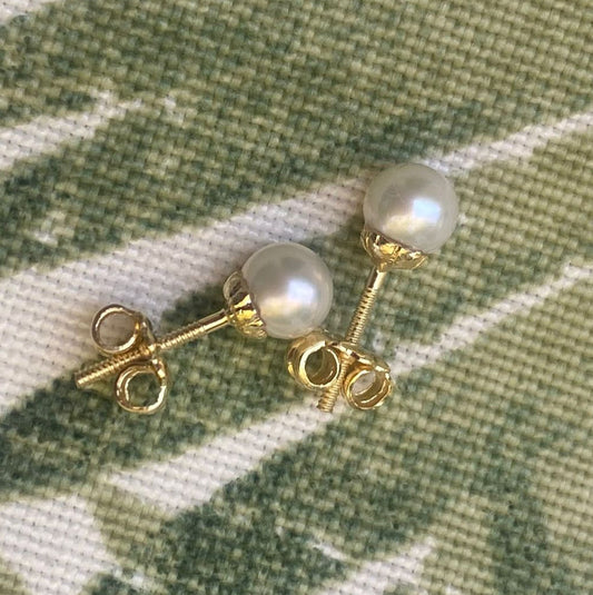 Aro de Perla Cultivada 7mm y Oro 18 quilates
