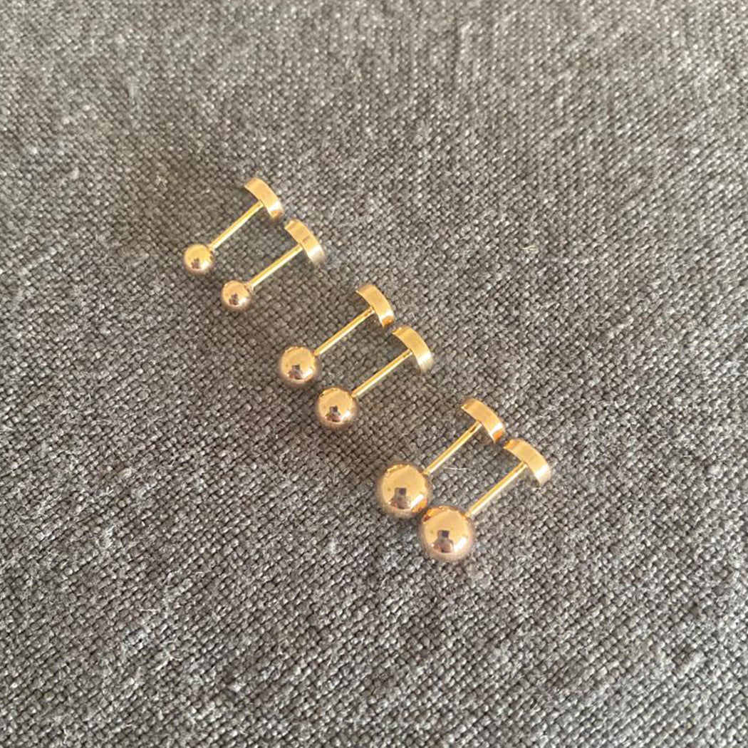 Abridores pelotita de 3mm con tuerca tope a presión. Bañadas en oro de 14 kilates